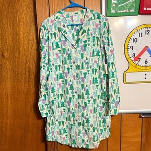 Amazon Essentials Women's Woven Flannel Notch Collar Nightgown size medium